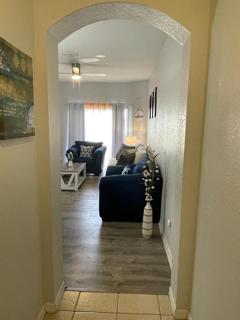 Cozy Stylish Townhome Davenport Exteriör bild